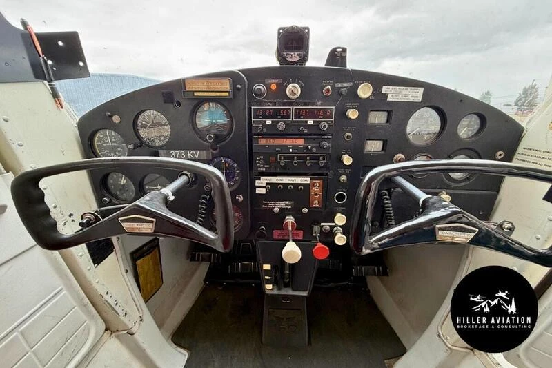 Cessna 150F image 2